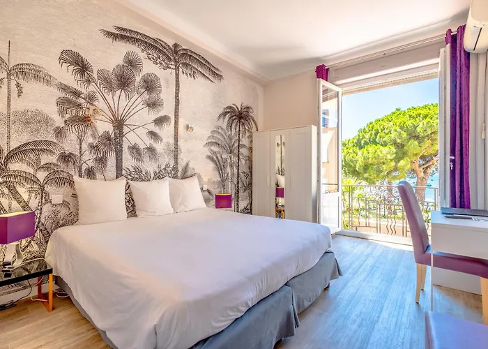 Otel Les Palmiers 3*