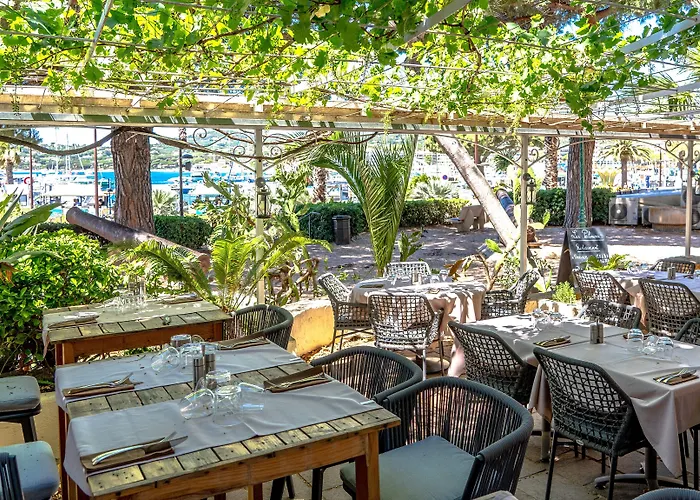 Les Palmiers 3* Sainte-Maxime