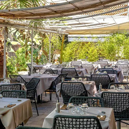 Les Palmiers 3* Sainte-Maxime