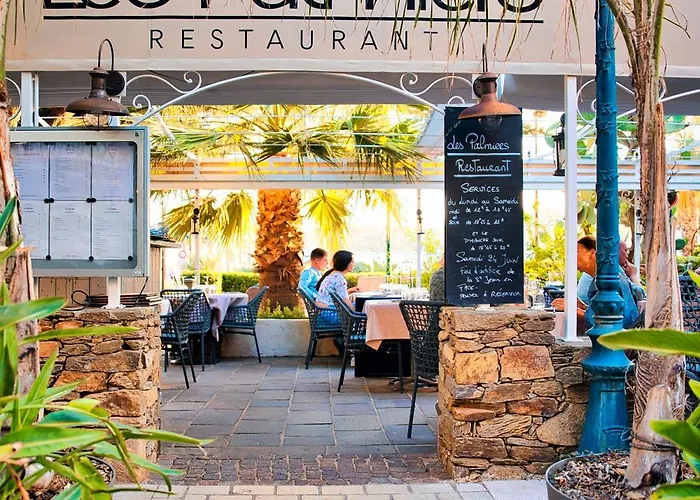 Les Palmiers 3* سانت ماكسيم