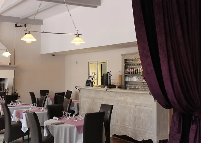 Les Palmiers 3* سانت ماكسيم