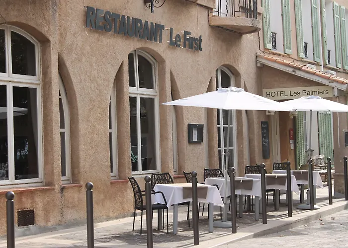 Les Palmiers 3* سانت ماكسيم